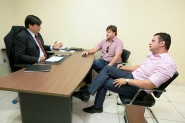 Deputado Cleiton Roque recebe visita de diretor da Eucatur