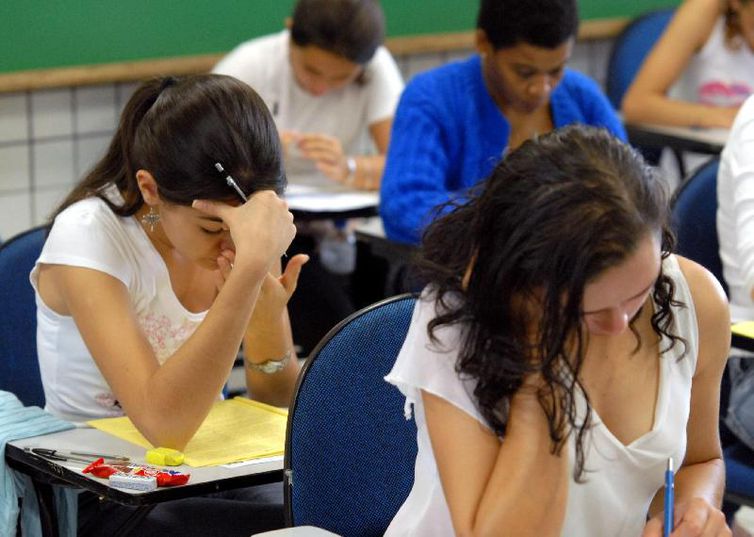 VANTAGEM: Enem: bom uso do português será diferencial na redação, diz professor