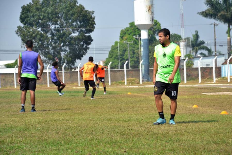 AOS 39 ANOS: Edilsinho treina firme com o Vilhenense para a disputa da sua 8ª Série D