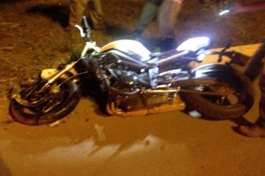 Acidente grave envolvendo duas motocicletas deixa um morto