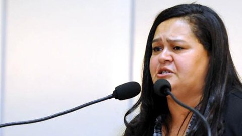 TJ de Rondônia mantém condenação de ex-deputada Ana da Oito por nepotismo