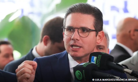 MEDIDA: Motta envia pedido de afastamento de 15 deputados após motim na Câmara