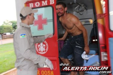 Durante briga em 'boca de fumo' homem é atingido por golpe de foice