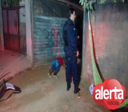 HOMICÍDIO: Homem é morto a tiros no portão de casa