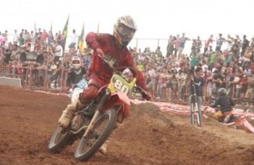 Recorde de pilotos na etapa de abertura do estadual de velocross em Rolim de Moura