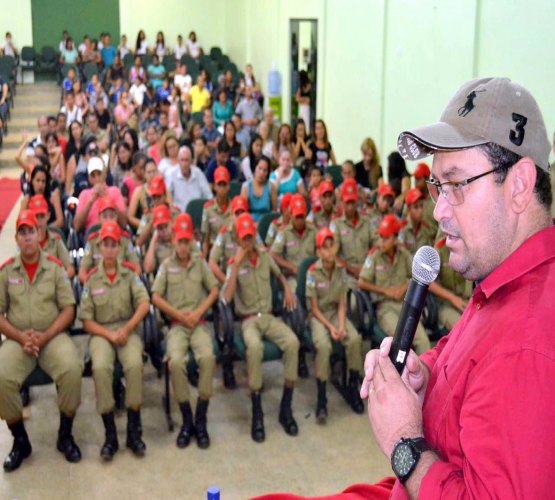 Ezequiel Júnior parabeniza formatura de 22 bombeiros mirins