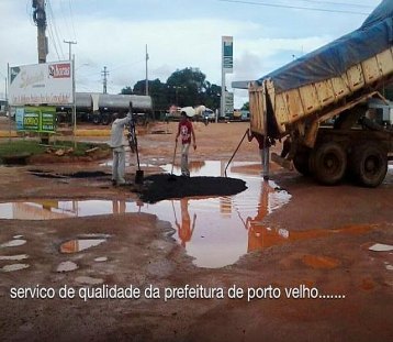 SEBOSO – Prefeitura realiza serviço porco na região dos viadutos do PAC