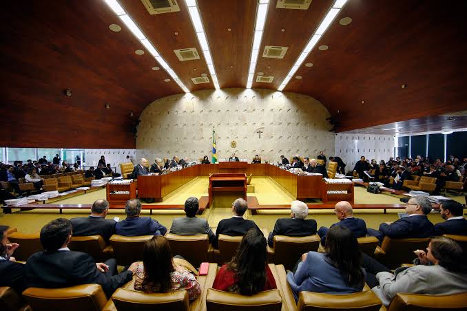 Partido que não prestar contas não pode ter registro suspenso