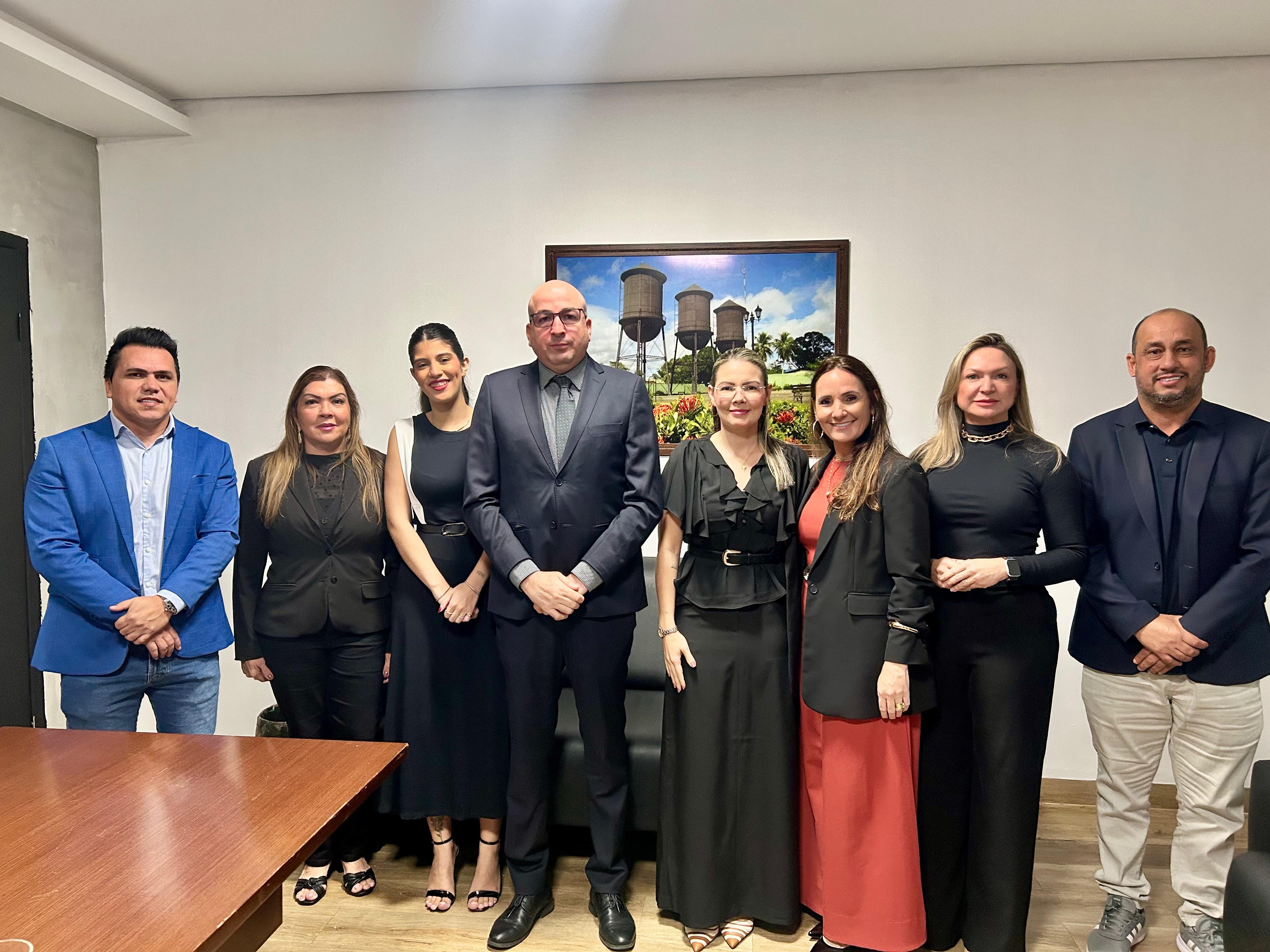 DEMOCRACIA: Pres. Gedeão Negreiros recebe representantes do TRE-RO para debater a mulher na política