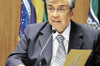 Ministro da Previdência usou jato da FAB para ver o jogo do Brasil