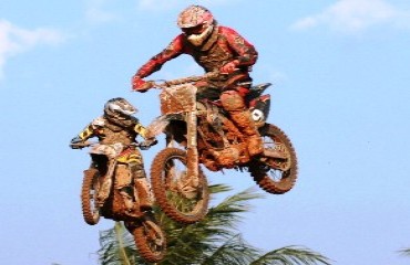 LATINO AMERICANO - Costa-riquenho Roberto Castro é o novo campeão de motocross da América Latina - Veja albuns de fotos