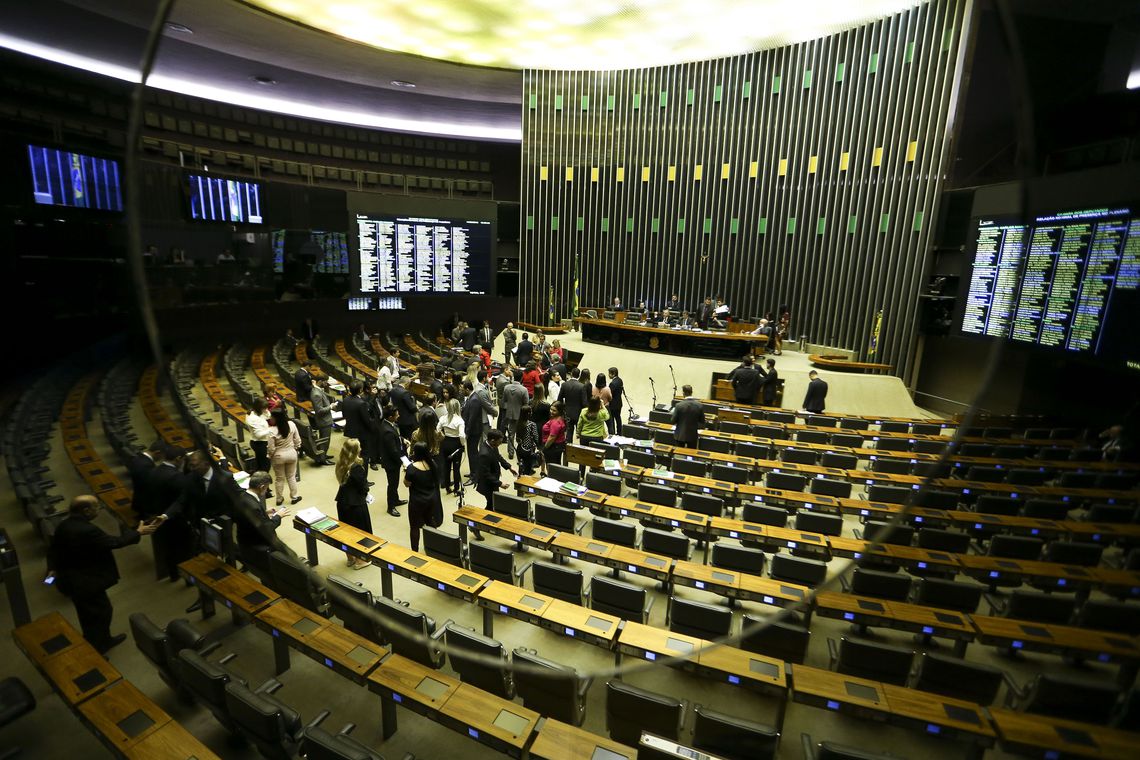 ELEIÇÕES 2018: 75% dos deputados federais devem se reeleger