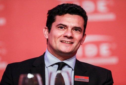 Sérgio Moro recusa homenagem da Câmara