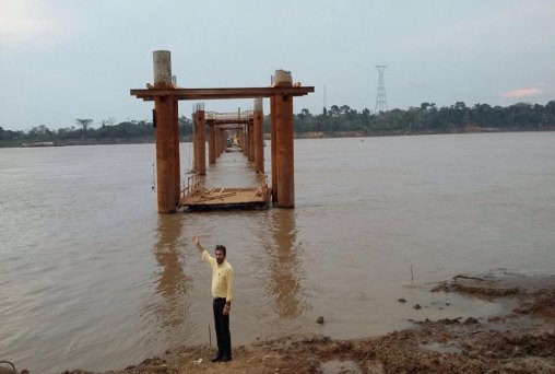 Valdir Raupp visita obras da BR-425 e da construção da ponte RO/AC