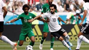 Com gols nos acréscimos e recorde, Arábia Saudita bate Egito de Salah e companhia