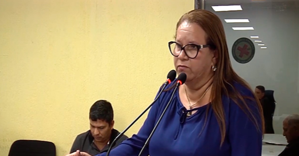 VEREADORA: Câmara Municipal promulga duas leis de autoria de Ellis Regina