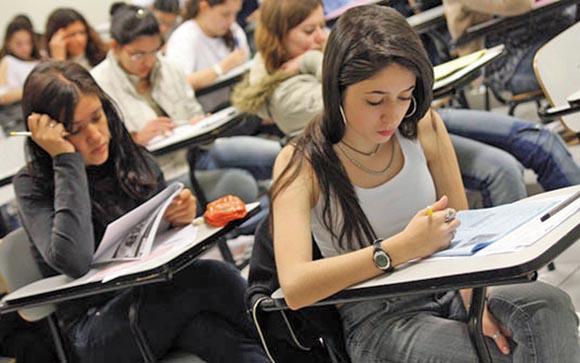 Gratuidade no Enem será automática para estudante de escola pública