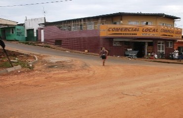 CENA DA CIDADE – Ladeira da avenida Farqhuar sem sinalização é ponto de acidente em bairro tradicional