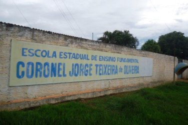 Fechamento de escola estadual continua rendendo protestos