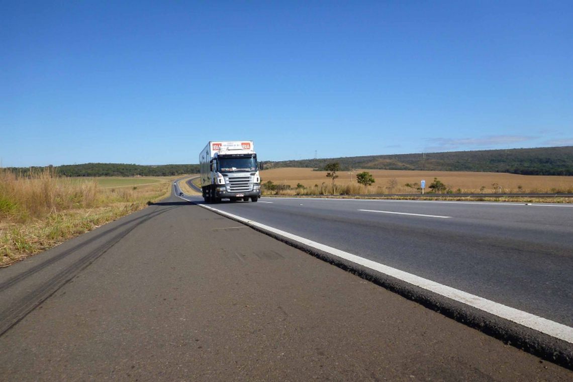 CAMINHONEIROS: ANTT publica nova tabela com valores do frete mínimo