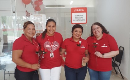 HOMENAGEM: Faculdade Uniron realiza tarde alusiva ao Dia Internacional da Mulher