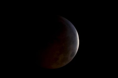 Eclipse lunar acontece sobre o Brasil esta noite