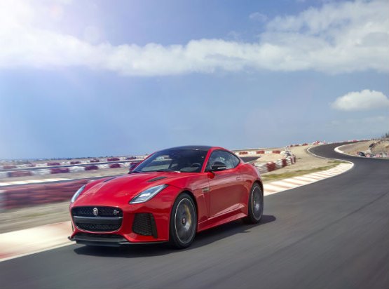 Jaguar mostra esportivo F-Type renovado