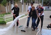  CENA DA CIDADE – Advogados fazem limpeza simbólica na frente da ALE/RO - FOTOS