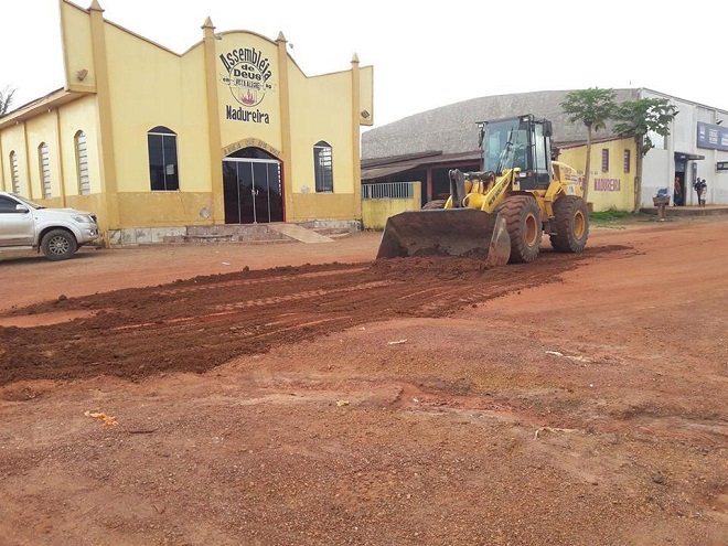 BURACO: Vereador Jacaré atende pedido de fiéis em Vista Alegre