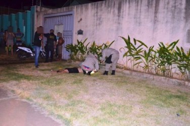 JARU – Homem e assassinado na frente de casa