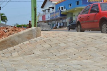 Obra de quase 2 milhões apresenta várias falhas de acessibilidade