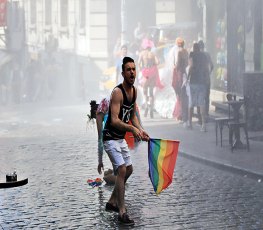 Por que direitos LGBT incomodam tanto os governantes autoritários?