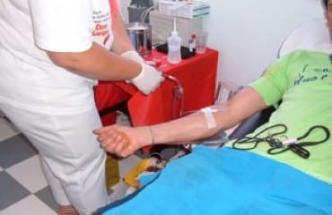  
DISCRIMINAÇÃO? - Homens Gays não podem doar sangue