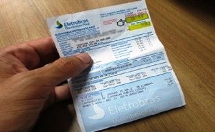 Conta de energia sobe 42% no ano