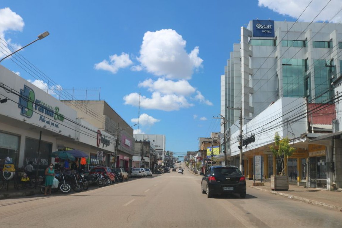 SEM FERIADO: Expediente comercial será normal durante carnaval em Porto Velho 