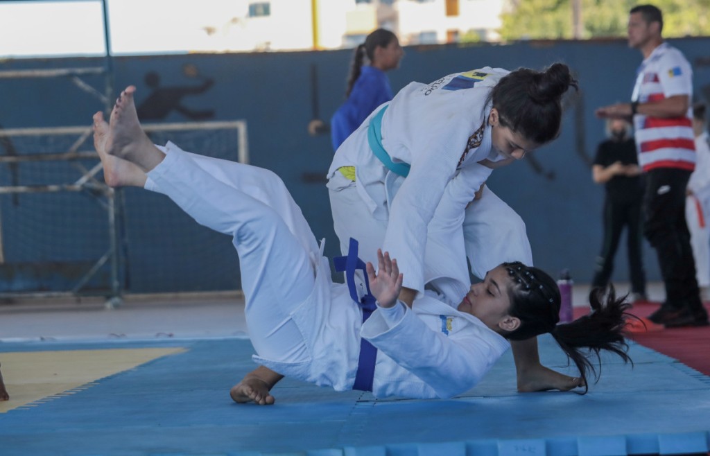 ESPORTE: Copa Madeirão abre inscrições para basquete, vôlei, judô e karatê