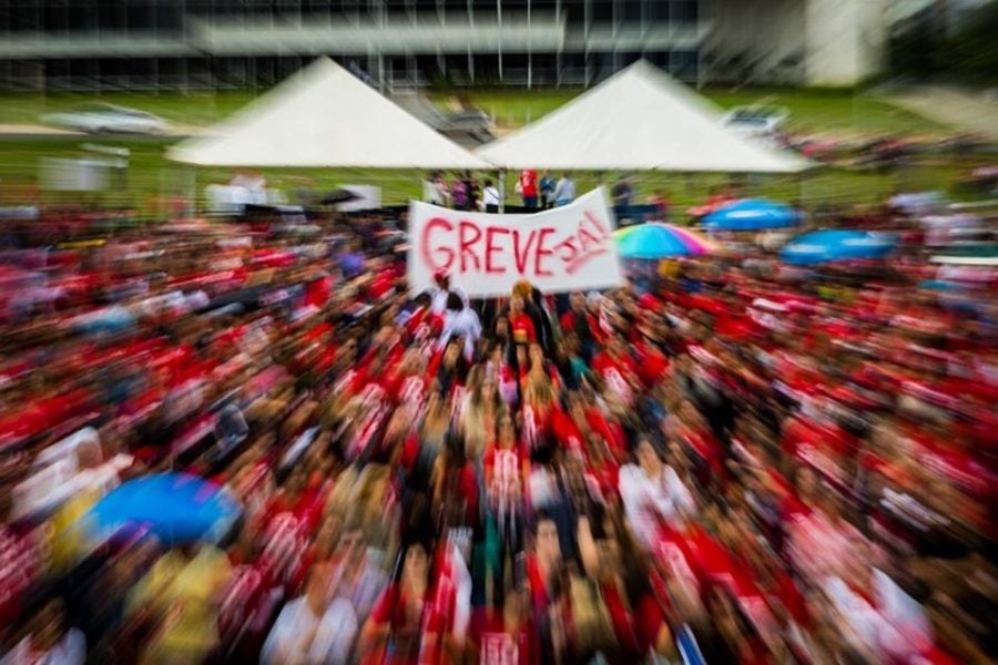 ENTIDADES: Sindicatos mantêm 18 de março, dia de greve em defesa do serviço público