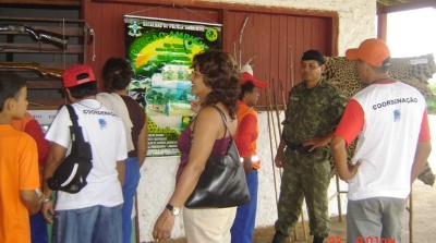 Polícia Militar Ambiental expõe material durante festa natalina 