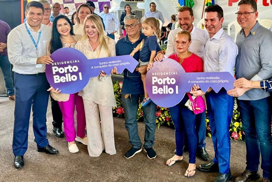 CRISTIANE LOPES: Deputada participa da entrega de 272 apartamentos em Porto Velho