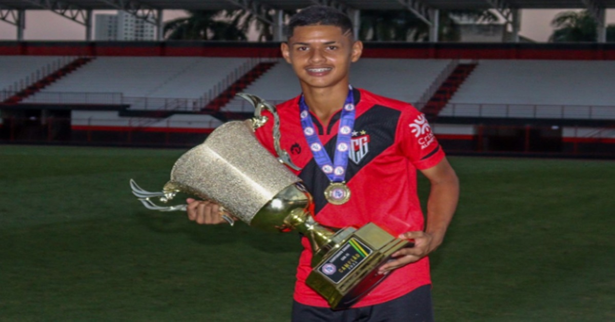 FUTEBOL: Ex-aluno do Talentos do Futuro é jogador do Atlético Goianiense no elenco sub-15