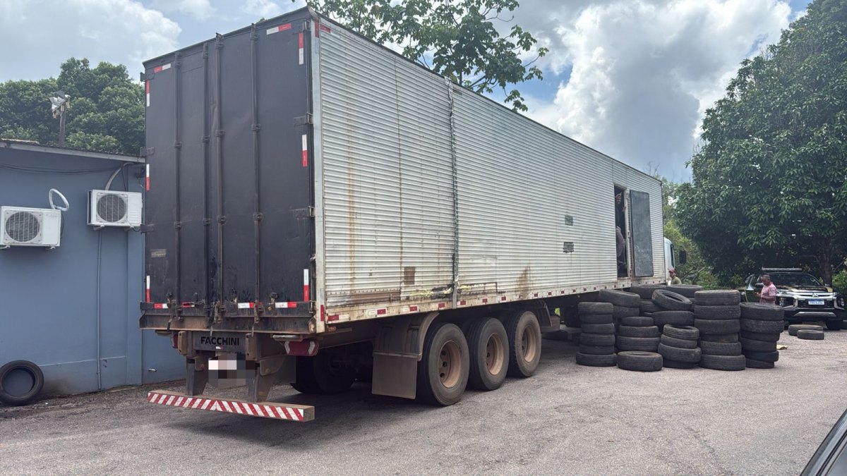 NOS PNEUS: PF prende motorista de caminhão com 110 quilos de drogas 