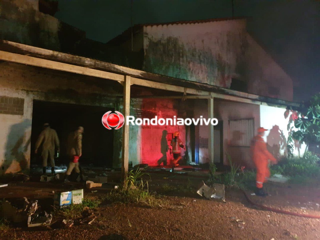 VÍDEO: Bombeiros são chamados após incêndio no antigo prédio da Delegacia de Patrimônio