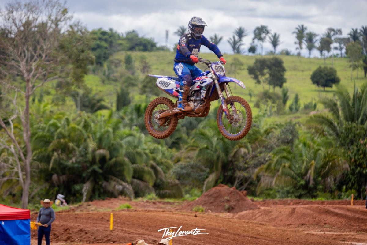 CHOVEU MUITO: Motocross em Nova Mamoré exigiu força e garra dos pilotos e da organização