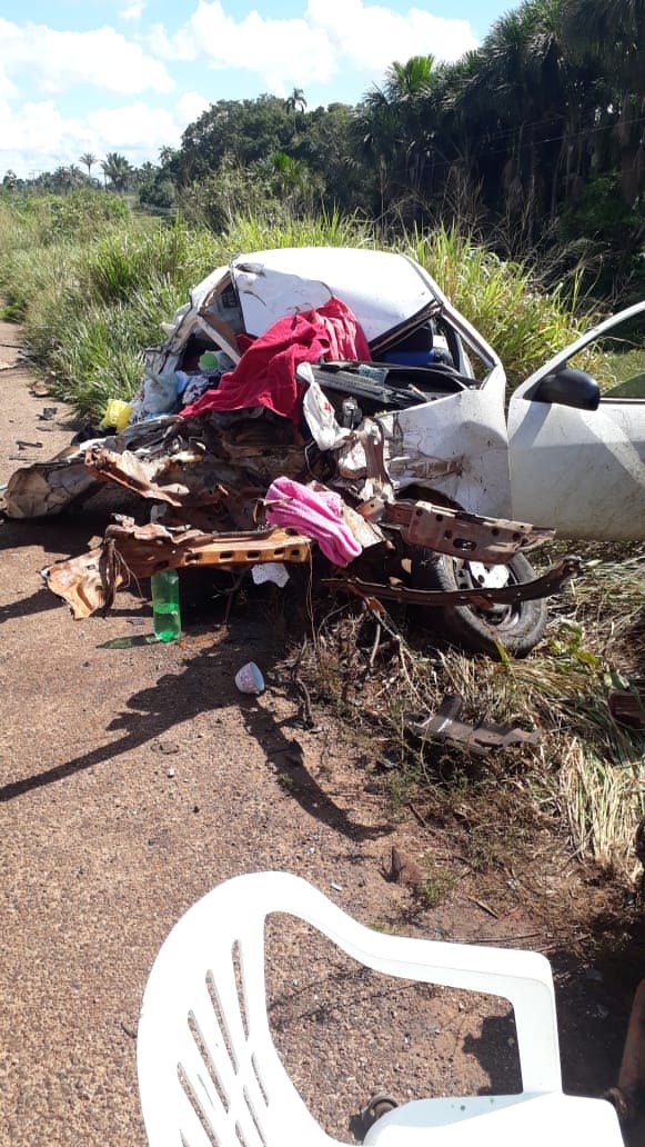 IDENTIFICADA: Mulher morre e idoso fica em estado grave após acidente na BR-364