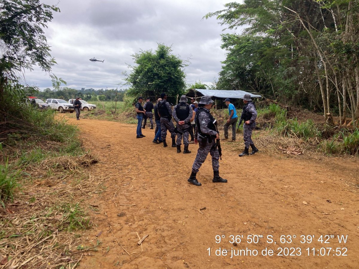 ZONA RURAL: Polícia Militar desmancha acampamento de grileiros em área de preservação