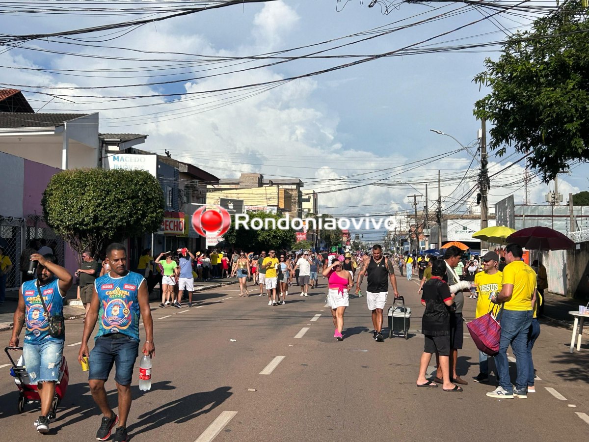 NA AVENIDA: Concentração para o desfile da Banda do Vai Quem Quer