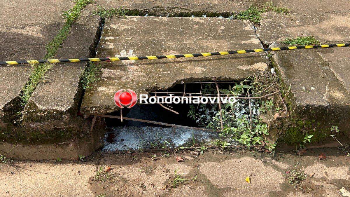 VÍDEO: Motociclista bate cabeça em tampa de bueiro e fica em estado grave