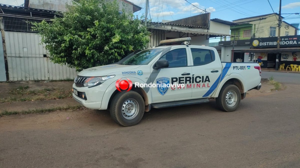 URGENTE: Corpo de idosa é encontrado em decomposição dentro de apartamento 