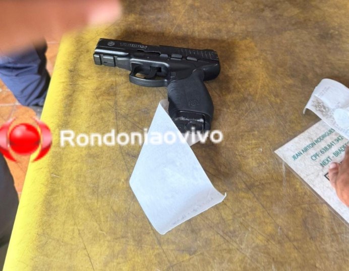 ATENTO: Secretário de Segurança flagra suspeito com pistola em distribuidora 