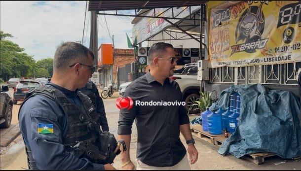 ATENTO: Secretário de Segurança flagra suspeito com pistola em distribuidora 